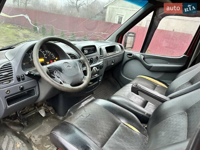 Красный Мерседес Sprinter, объемом двигателя 2.69 л и пробегом 100 тыс. км за 7350 $, фото 9 на Automoto.ua