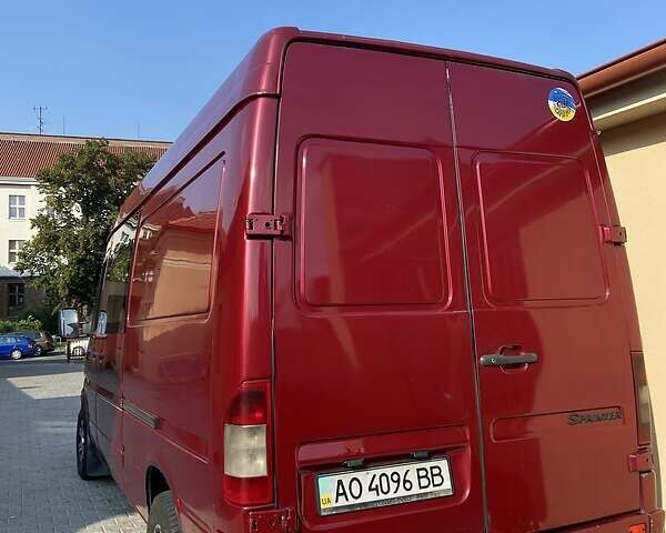 Красный Мерседес Sprinter, объемом двигателя 0 л и пробегом 400 тыс. км за 9000 $, фото 4 на Automoto.ua