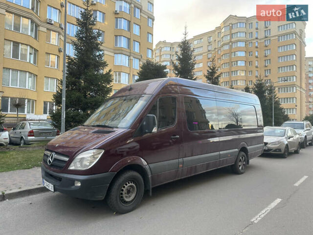 Червоний Мерседес Sprinter, об'ємом двигуна 2.2 л та пробігом 570 тис. км за 14000 $, фото 1 на Automoto.ua