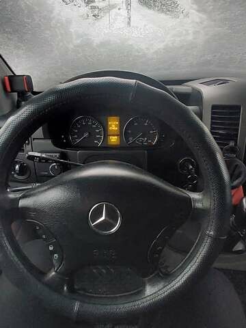 Червоний Мерседес Sprinter, об'ємом двигуна 0 л та пробігом 410 тис. км за 14000 $, фото 2 на Automoto.ua