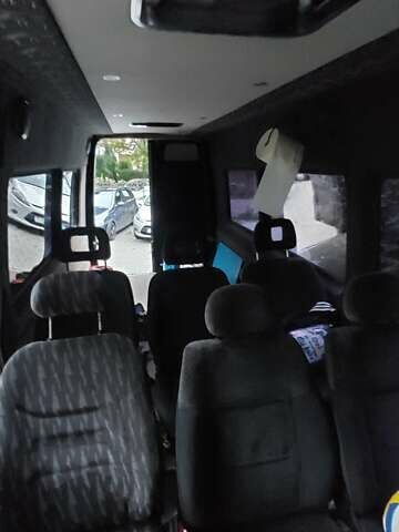 Червоний Мерседес Sprinter, об'ємом двигуна 0 л та пробігом 410 тис. км за 14000 $, фото 3 на Automoto.ua