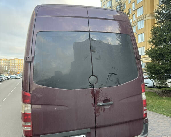 Червоний Мерседес Sprinter, об'ємом двигуна 2.2 л та пробігом 570 тис. км за 14000 $, фото 8 на Automoto.ua