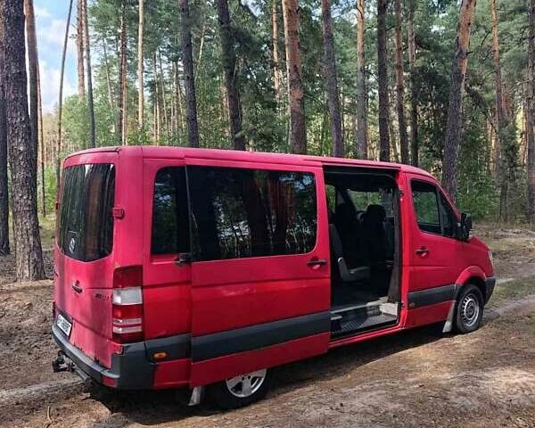 Красный Мерседес Sprinter, объемом двигателя 2.15 л и пробегом 100 тыс. км за 10000 $, фото 11 на Automoto.ua