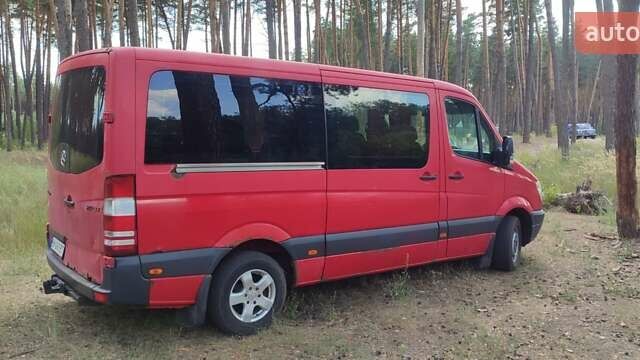 Красный Мерседес Sprinter, объемом двигателя 2.15 л и пробегом 100 тыс. км за 10000 $, фото 6 на Automoto.ua