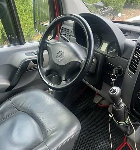 Красный Мерседес Sprinter, объемом двигателя 2.99 л и пробегом 1 тыс. км за 15500 $, фото 17 на Automoto.ua