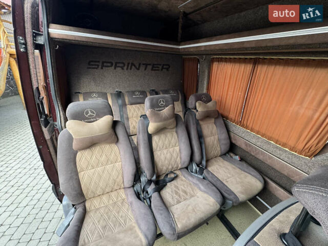 Красный Мерседес Sprinter, объемом двигателя 2.15 л и пробегом 500 тыс. км за 14999 $, фото 55 на Automoto.ua