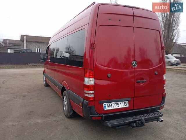 Красный Мерседес Sprinter, объемом двигателя 2.99 л и пробегом 470 тыс. км за 19700 $, фото 8 на Automoto.ua