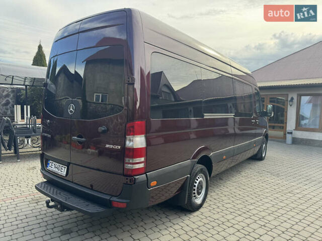 Красный Мерседес Sprinter, объемом двигателя 2.15 л и пробегом 500 тыс. км за 14999 $, фото 3 на Automoto.ua