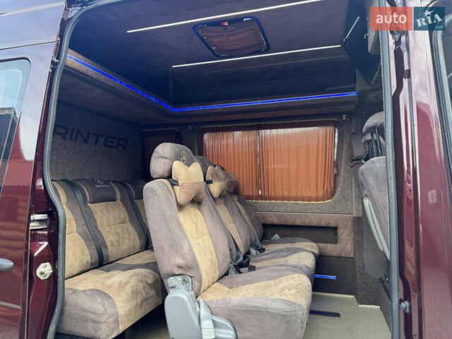 Красный Мерседес Sprinter, объемом двигателя 2.15 л и пробегом 500 тыс. км за 14999 $, фото 58 на Automoto.ua