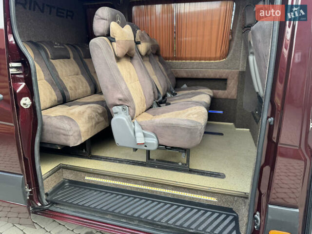 Красный Мерседес Sprinter, объемом двигателя 2.15 л и пробегом 500 тыс. км за 14999 $, фото 57 на Automoto.ua