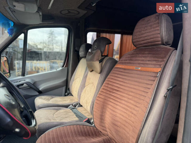 Красный Мерседес Sprinter, объемом двигателя 2.15 л и пробегом 500 тыс. км за 14999 $, фото 38 на Automoto.ua