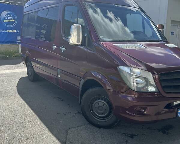 Красный Мерседес Sprinter, объемом двигателя 3 л и пробегом 620 тыс. км за 15000 $, фото 6 на Automoto.ua