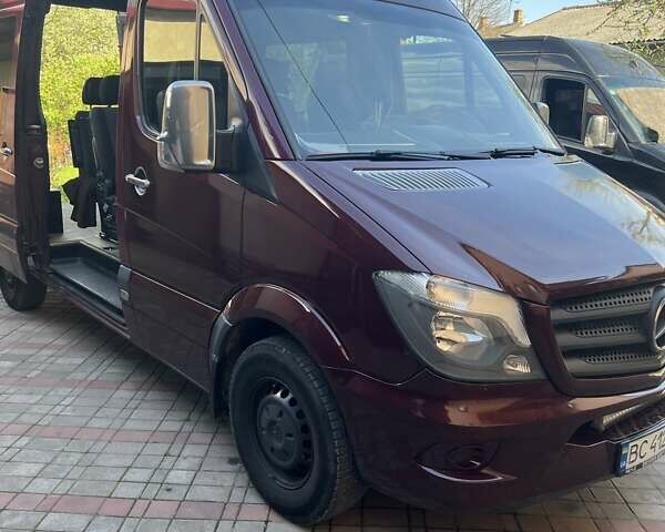 Красный Мерседес Sprinter, объемом двигателя 3 л и пробегом 620 тыс. км за 15000 $, фото 8 на Automoto.ua