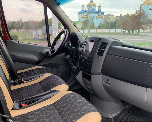 Красный Мерседес Sprinter, объемом двигателя 3 л и пробегом 450 тыс. км за 20500 $, фото 6 на Automoto.ua