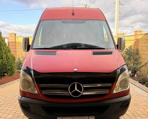 Червоний Мерседес Sprinter, об'ємом двигуна 2.2 л та пробігом 500 тис. км за 23000 $, фото 1 на Automoto.ua