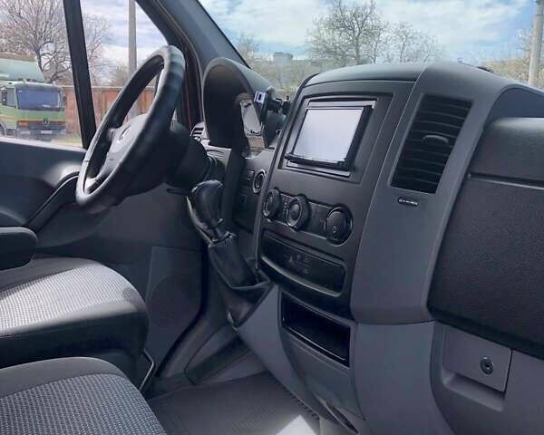Красный Мерседес Sprinter, объемом двигателя 2.1 л и пробегом 83 тыс. км за 31000 $, фото 6 на Automoto.ua