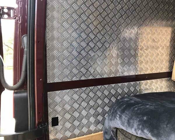Красный Мерседес Sprinter, объемом двигателя 2.1 л и пробегом 83 тыс. км за 31000 $, фото 23 на Automoto.ua