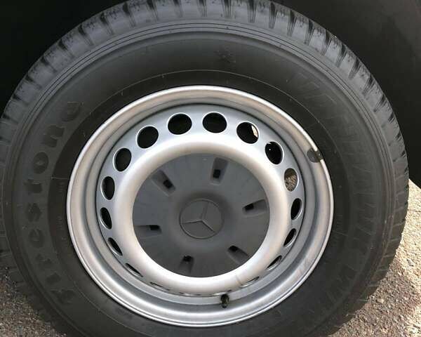 Красный Мерседес Sprinter, объемом двигателя 2.1 л и пробегом 83 тыс. км за 31000 $, фото 26 на Automoto.ua