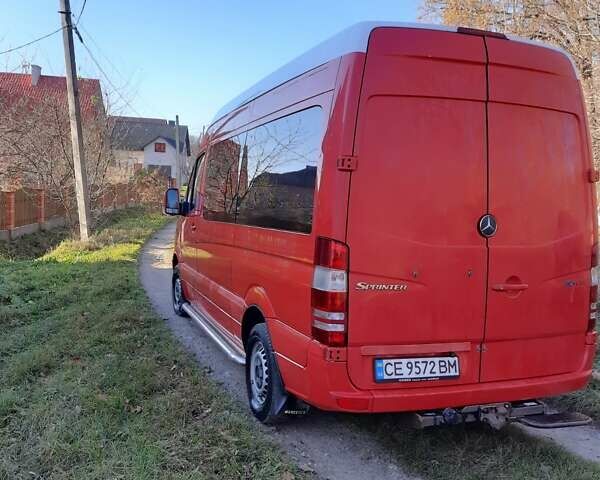 Красный Мерседес Sprinter, объемом двигателя 2.2 л и пробегом 156 тыс. км за 17500 $, фото 3 на Automoto.ua