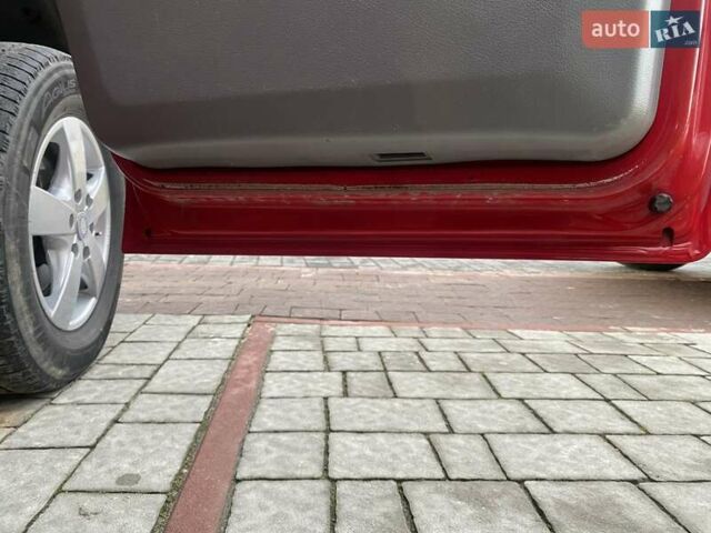 Красный Мерседес Sprinter, объемом двигателя 2.14 л и пробегом 315 тыс. км за 14999 $, фото 21 на Automoto.ua