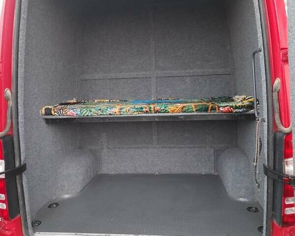 Красный Мерседес Sprinter, объемом двигателя 2.2 л и пробегом 156 тыс. км за 17500 $, фото 8 на Automoto.ua