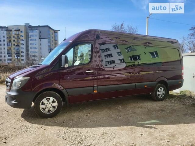 Красный Мерседес Sprinter, объемом двигателя 2.14 л и пробегом 290 тыс. км за 30000 $, фото 7 на Automoto.ua