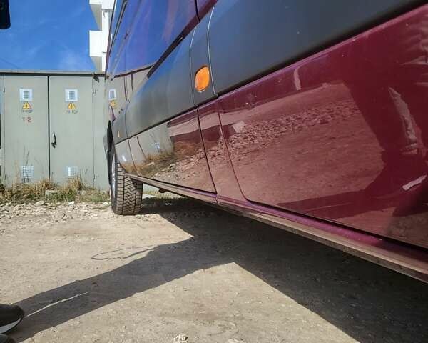 Красный Мерседес Sprinter, объемом двигателя 2.14 л и пробегом 290 тыс. км за 30000 $, фото 15 на Automoto.ua