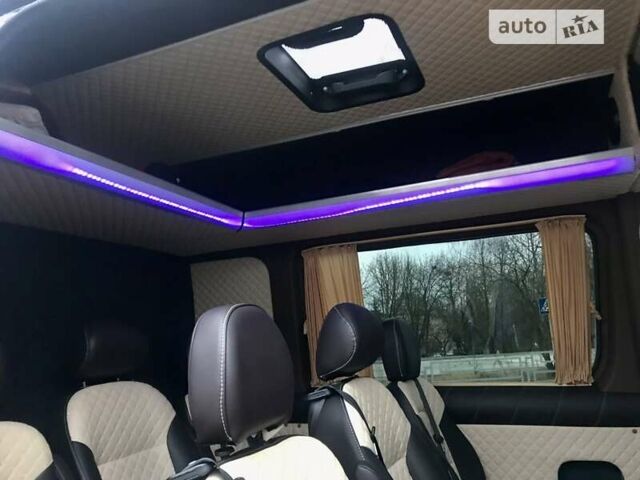 Красный Мерседес Sprinter, объемом двигателя 2.9 л и пробегом 337 тыс. км за 39500 $, фото 25 на Automoto.ua