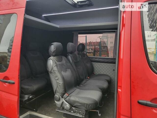 Червоний Мерседес Sprinter, об'ємом двигуна 2.14 л та пробігом 250 тис. км за 20800 $, фото 6 на Automoto.ua