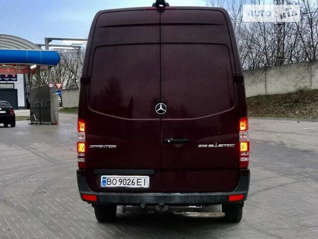 Червоний Мерседес Sprinter, об'ємом двигуна 2.9 л та пробігом 337 тис. км за 38900 $, фото 9 на Automoto.ua