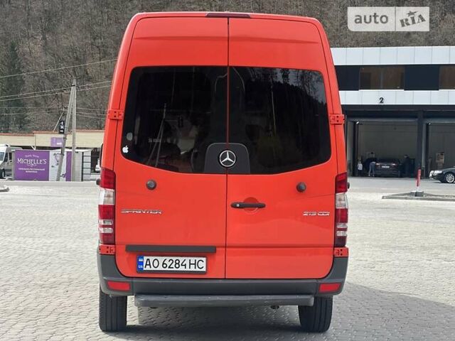 Червоний Мерседес Sprinter, об'ємом двигуна 2.1 л та пробігом 348 тис. км за 17500 $, фото 4 на Automoto.ua