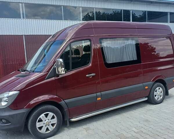 Красный Мерседес Sprinter, объемом двигателя 2.1 л и пробегом 292 тыс. км за 21500 $, фото 5 на Automoto.ua
