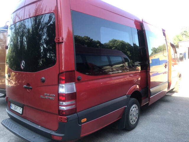 Красный Мерседес Sprinter, объемом двигателя 2.14 л и пробегом 210 тыс. км за 45000 $, фото 13 на Automoto.ua