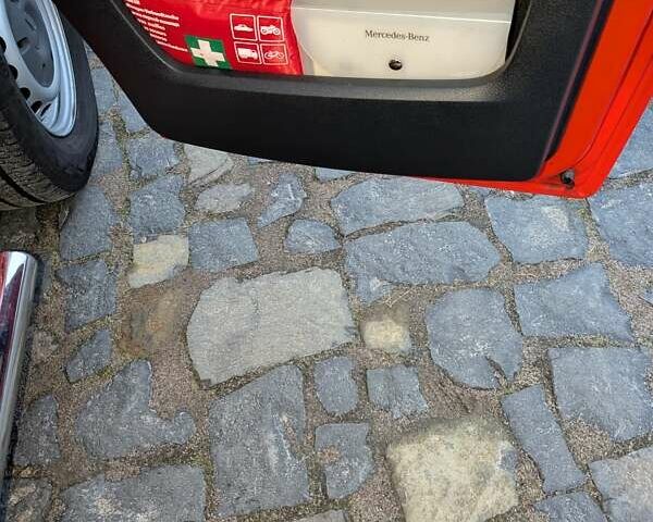 Красный Мерседес Sprinter, объемом двигателя 2.99 л и пробегом 340 тыс. км за 45500 $, фото 21 на Automoto.ua