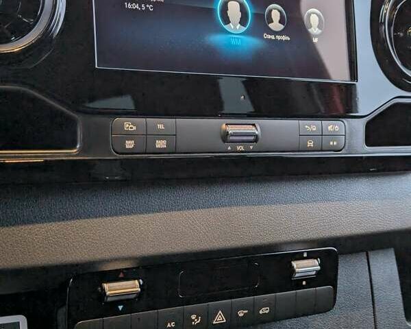 Красный Мерседес Sprinter, объемом двигателя 2.99 л и пробегом 340 тыс. км за 45500 $, фото 40 на Automoto.ua
