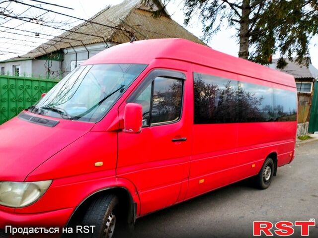 Красный Мерседес Sprinter, объемом двигателя 2.1 л и пробегом 200 тыс. км за 6000 $, фото 1 на Automoto.ua