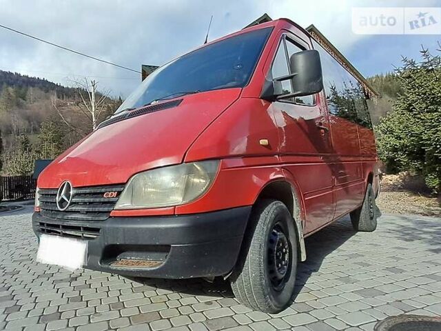 Красный Мерседес Sprinter, объемом двигателя 0 л и пробегом 270 тыс. км за 6750 $, фото 5 на Automoto.ua