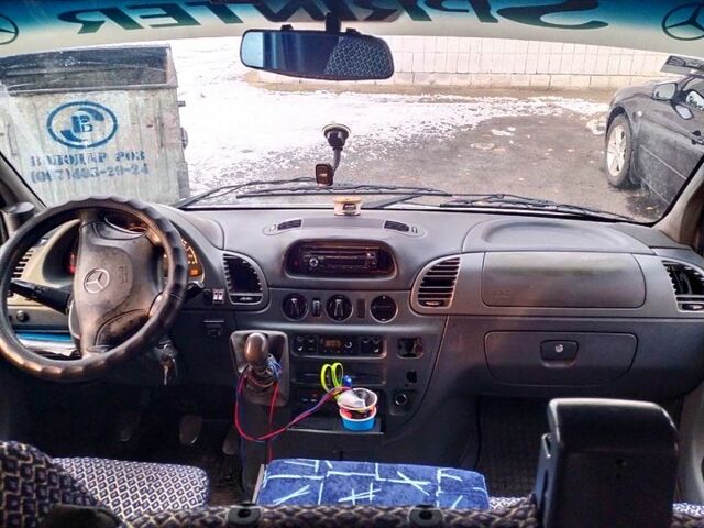 Мерседес Sprinter, объемом двигателя 27 л и пробегом 340 тыс. км за 10000 $, фото 5 на Automoto.ua