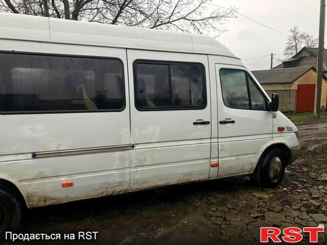 Мерседес Sprinter, об'ємом двигуна 2.2 л та пробігом 473 тис. км за 5000 $, фото 11 на Automoto.ua