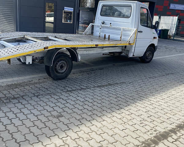 Мерседес Sprinter, объемом двигателя 2.3 л и пробегом 650 тыс. км за 7900 $, фото 1 на Automoto.ua