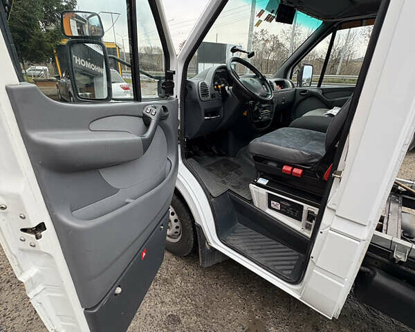 Мерседес Sprinter, об'ємом двигуна 2.7 л та пробігом 530 тис. км за 16700 $, фото 10 на Automoto.ua