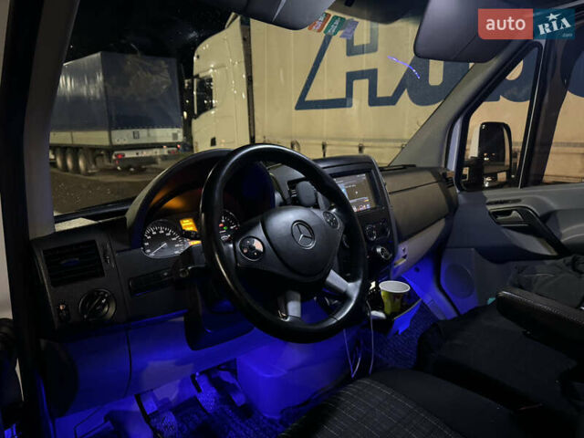 Мерседес Sprinter, объемом двигателя 3 л и пробегом 400 тыс. км за 28200 $, фото 5 на Automoto.ua