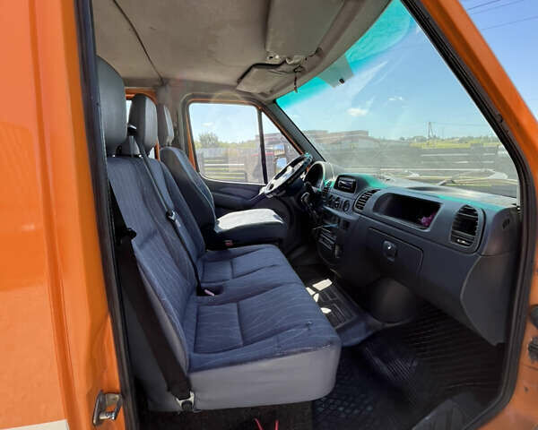 Мерседес Sprinter, объемом двигателя 0 л и пробегом 517 тыс. км за 14000 $, фото 11 на Automoto.ua