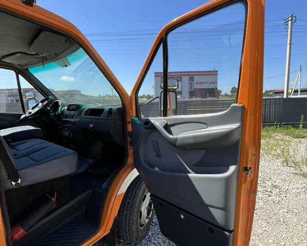 Мерседес Sprinter, объемом двигателя 0 л и пробегом 517 тыс. км за 14000 $, фото 12 на Automoto.ua