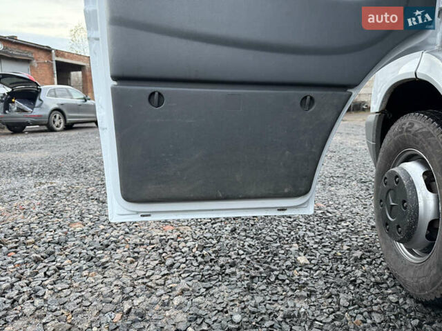 Мерседес Sprinter, об'ємом двигуна 2.7 л та пробігом 360 тис. км за 19999 $, фото 10 на Automoto.ua