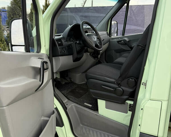Мерседес Sprinter, объемом двигателя 0 л и пробегом 147 тыс. км за 15500 $, фото 21 на Automoto.ua