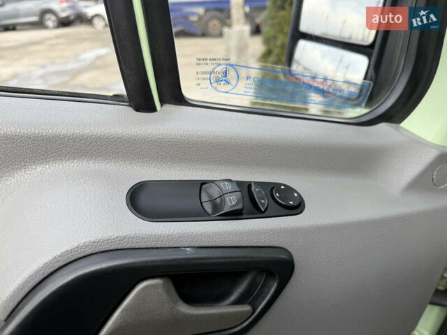 Мерседес Sprinter, объемом двигателя 0 л и пробегом 147 тыс. км за 15500 $, фото 12 на Automoto.ua