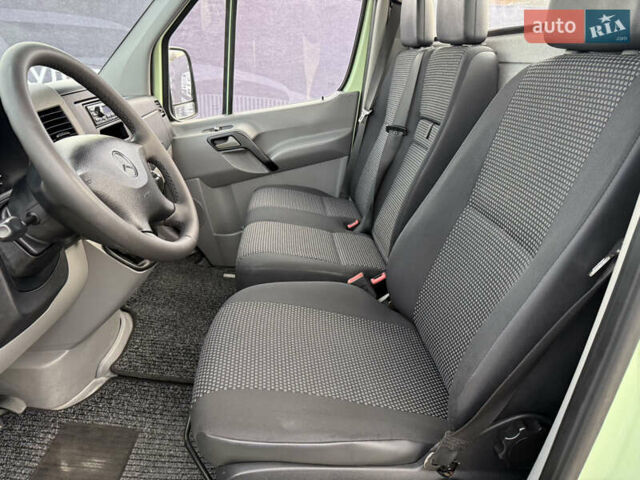 Мерседес Sprinter, объемом двигателя 0 л и пробегом 147 тыс. км за 15500 $, фото 19 на Automoto.ua