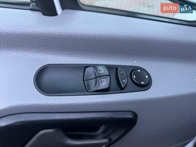 Мерседес Sprinter, об'ємом двигуна 2.2 л та пробігом 187 тис. км за 19900 $, фото 1 на Automoto.ua