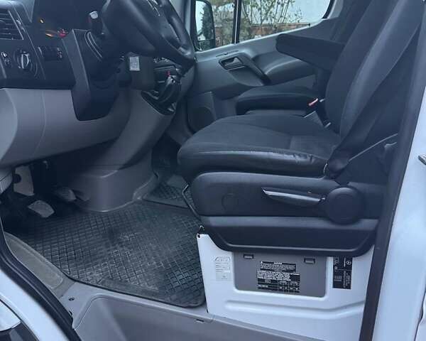 Мерседес Sprinter, об'ємом двигуна 2.2 л та пробігом 187 тис. км за 19900 $, фото 3 на Automoto.ua